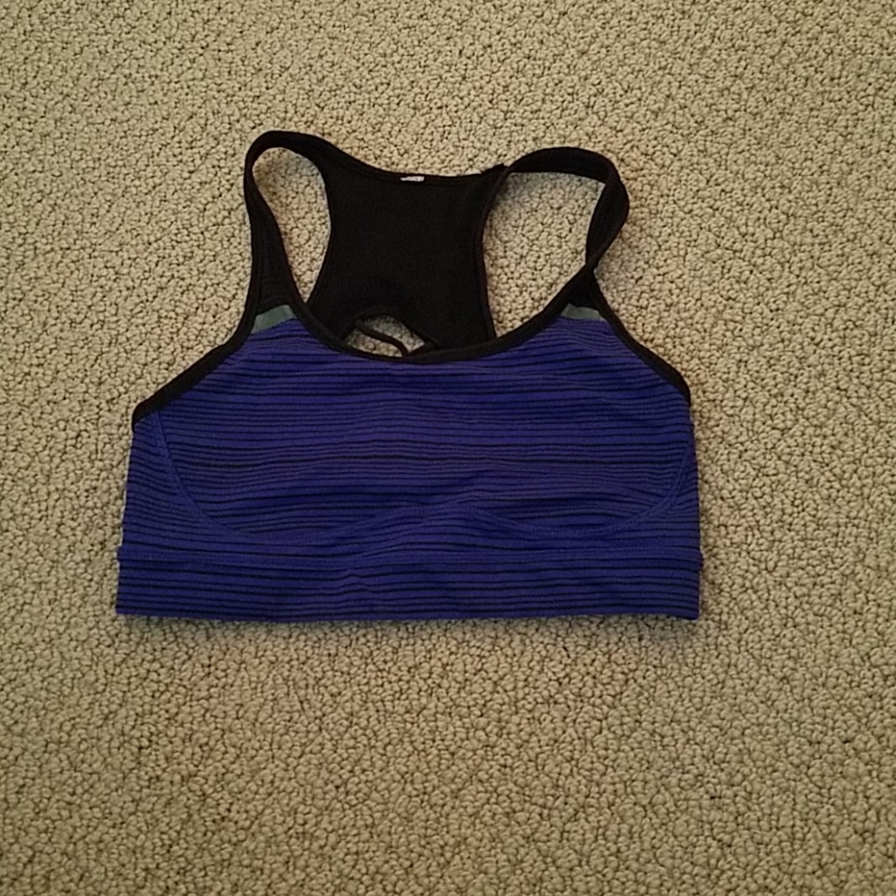 🖤Lulu lemon sports bra🖤